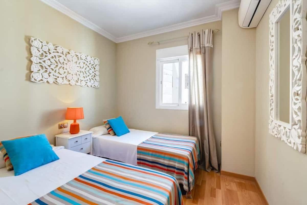 Apartamento Stunning Penthouse In The Centre Of Nerja Exterior foto
