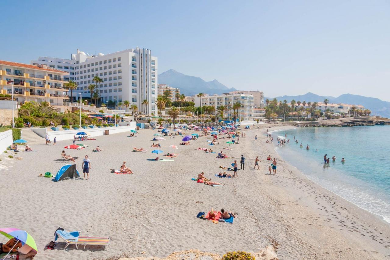 Apartamento Stunning Penthouse In The Centre Of Nerja Exterior foto
